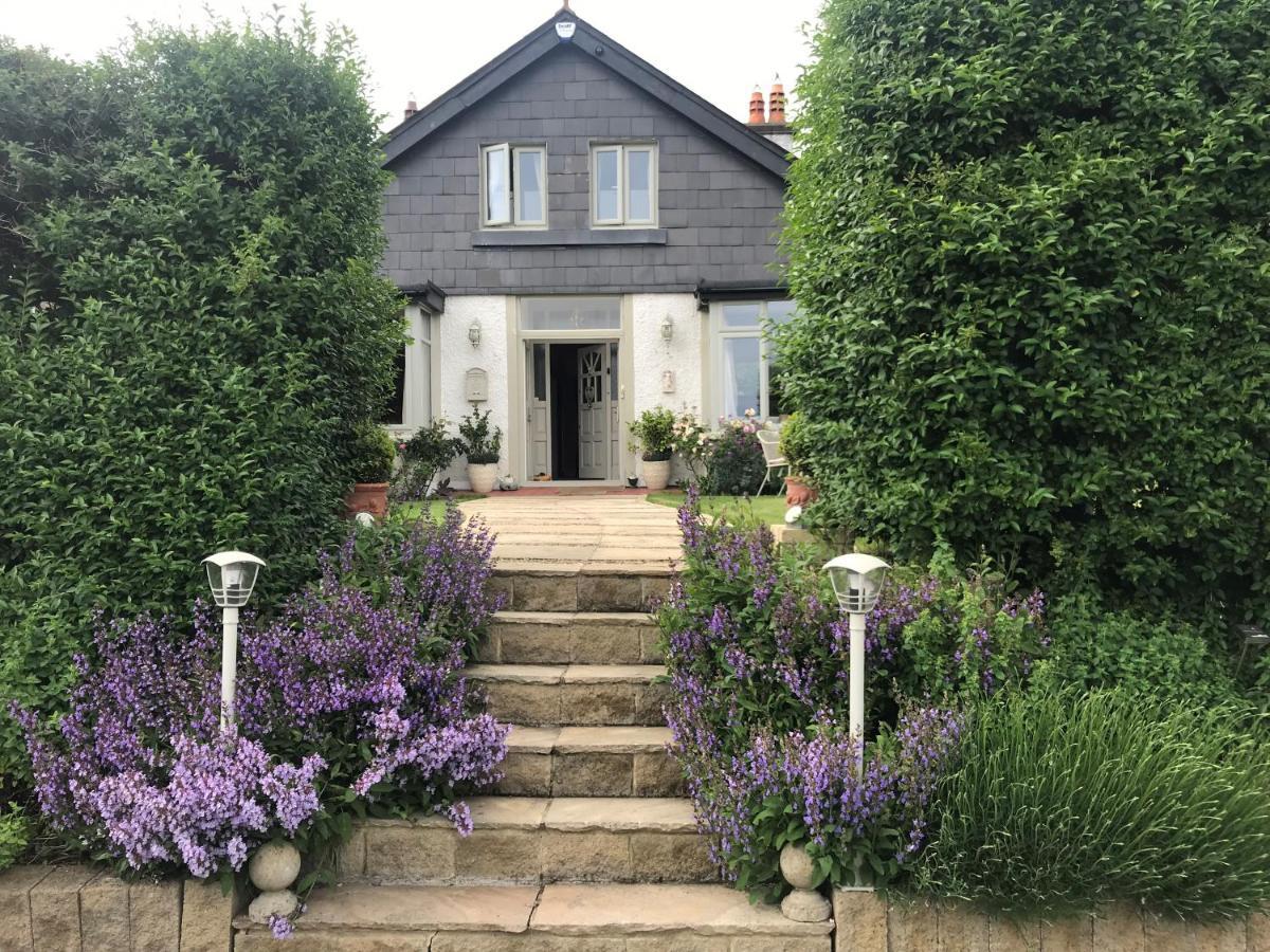 The Artist Residence Dublin Boutique B&B Sutton Exterior photo